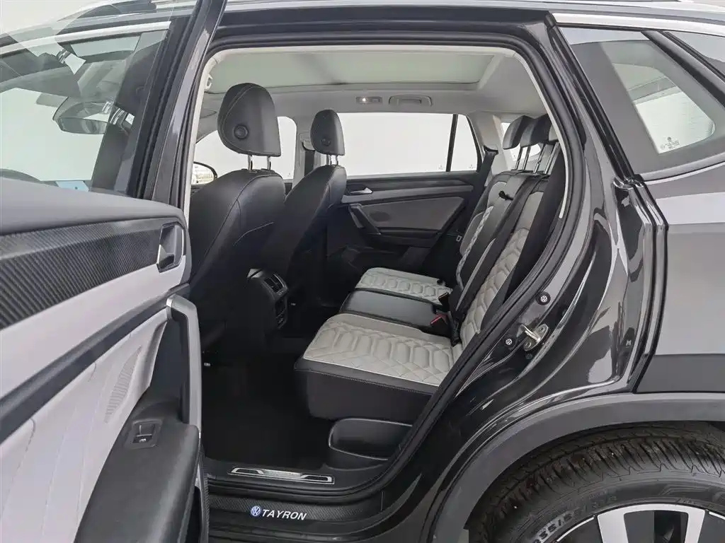 VOLKSWAGEN TAYRON 2024