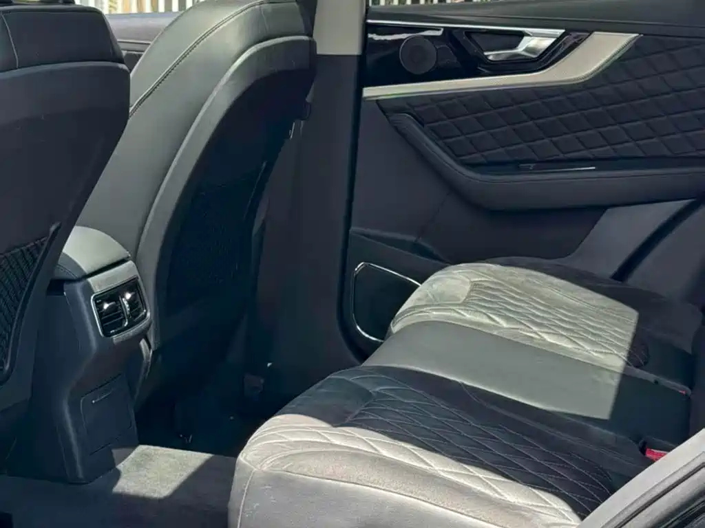 HONGQI HS5 2019