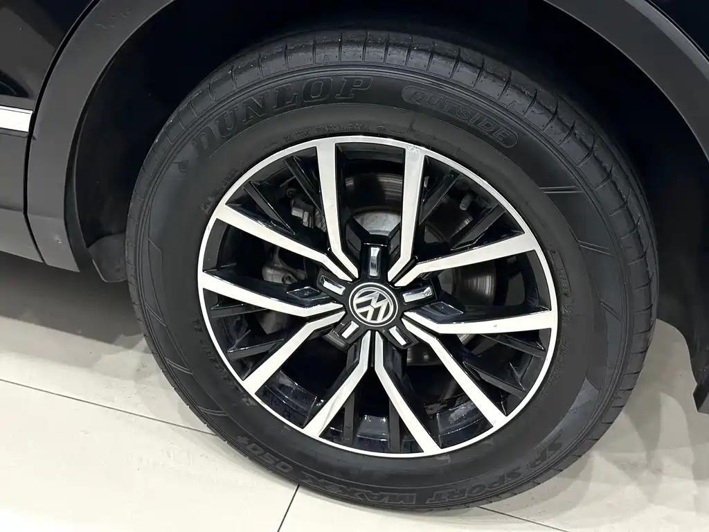 VOLKSWAGEN TIGUAN L 2018
