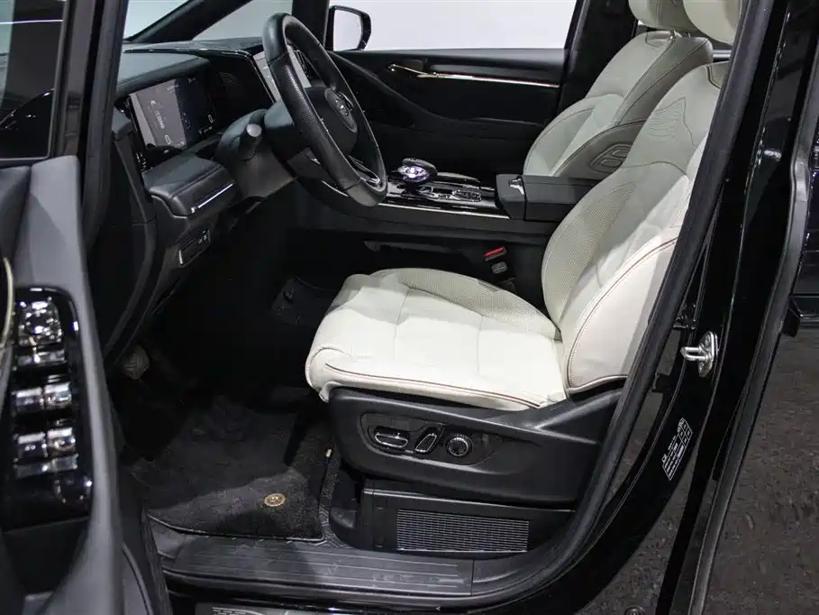 TRUMPCHI M8 2023