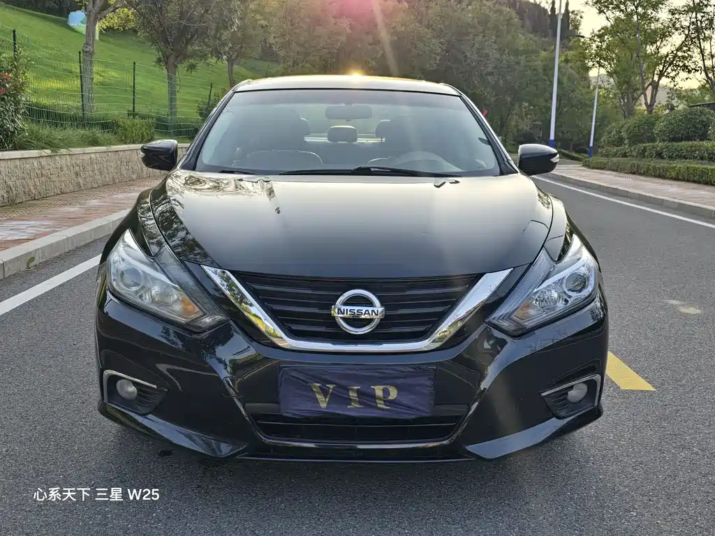 NISSAN TEANA 2019