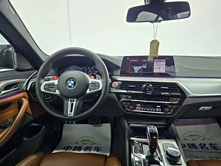 BMW M5 2018 YEAR M5 2018