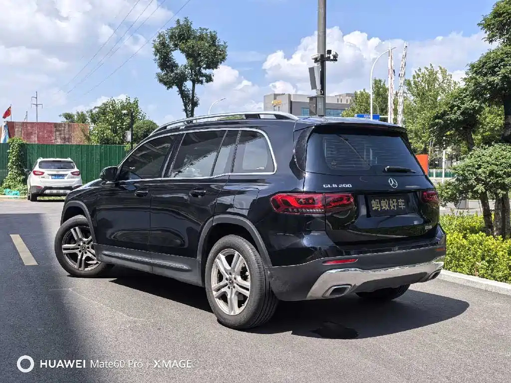 MERCEDES BENZ GLB 2022