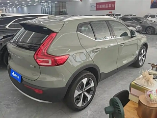 VOLVO XC40  2024 YEAR B4 4WD  DELUXE EDITION 2024