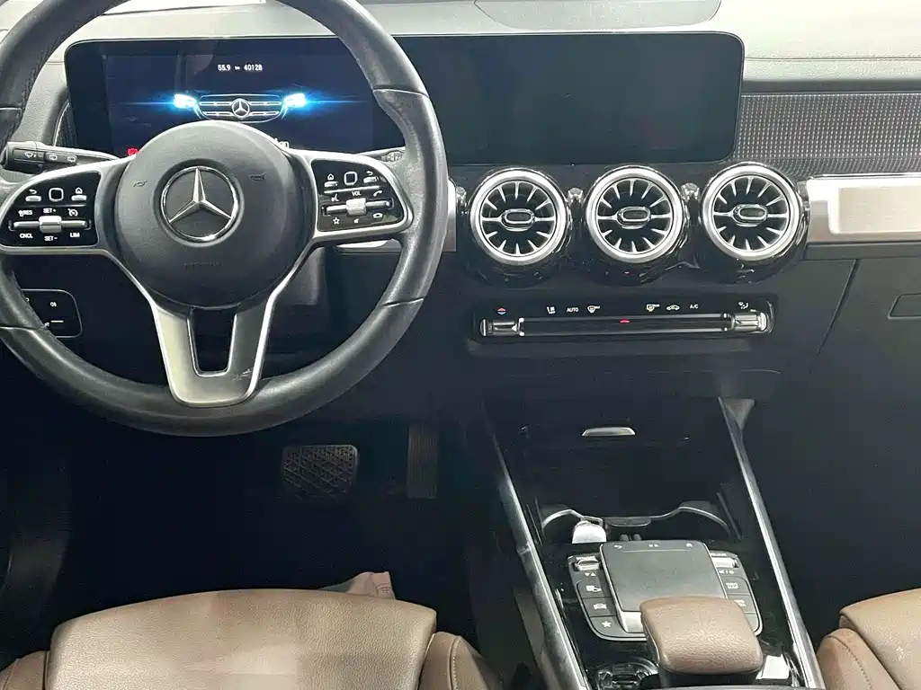 MERCEDES BENZ GLB 2022