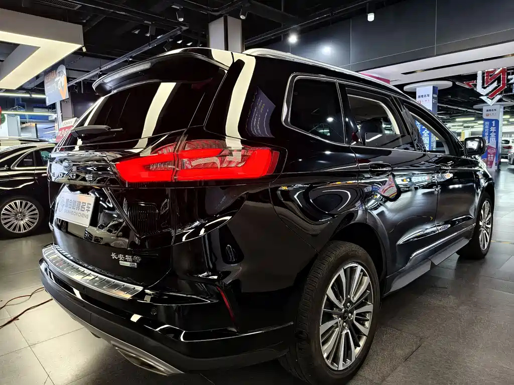 FORD EDGE 2021