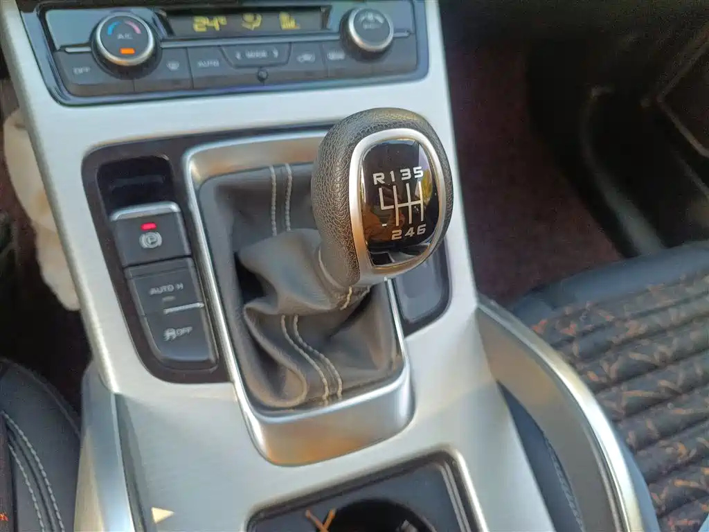 GEELY AUTO BOYUE 2019