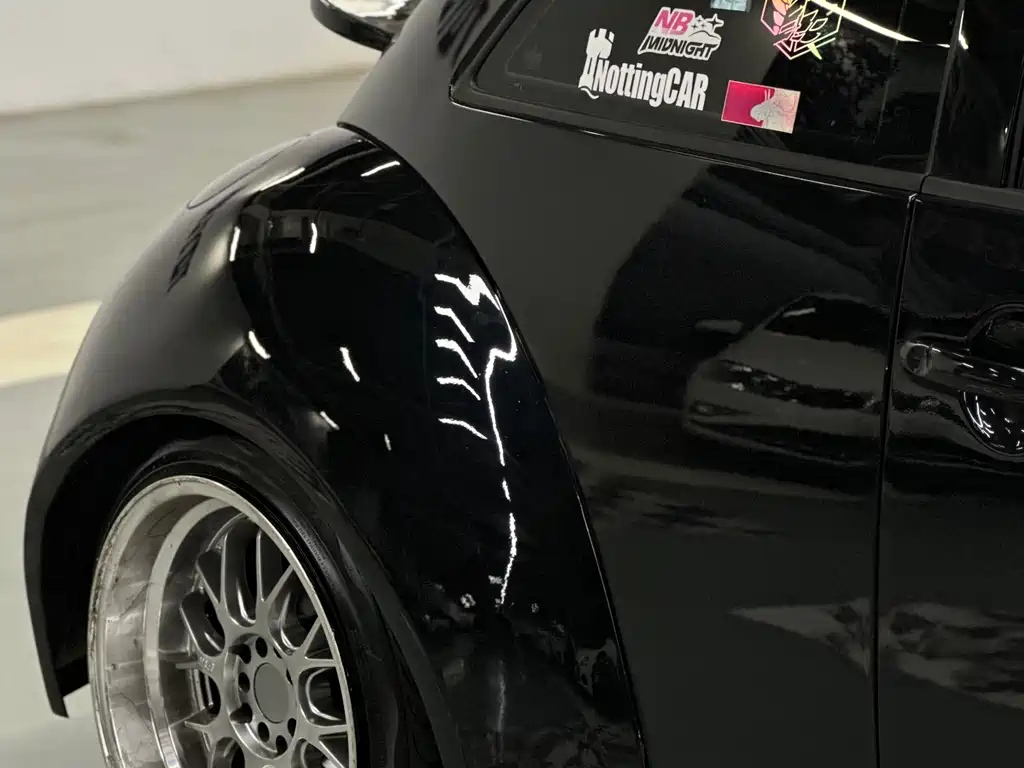 VOLKSWAGEN BEETLE 2010