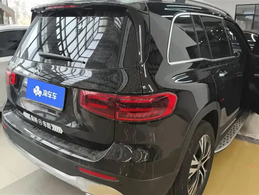 MERCEDES BENZ GLB 2025