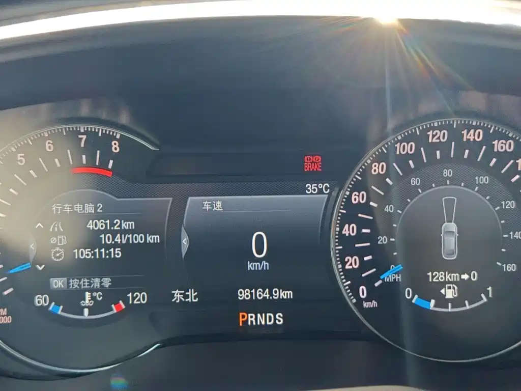 FORD TAURUS 2019