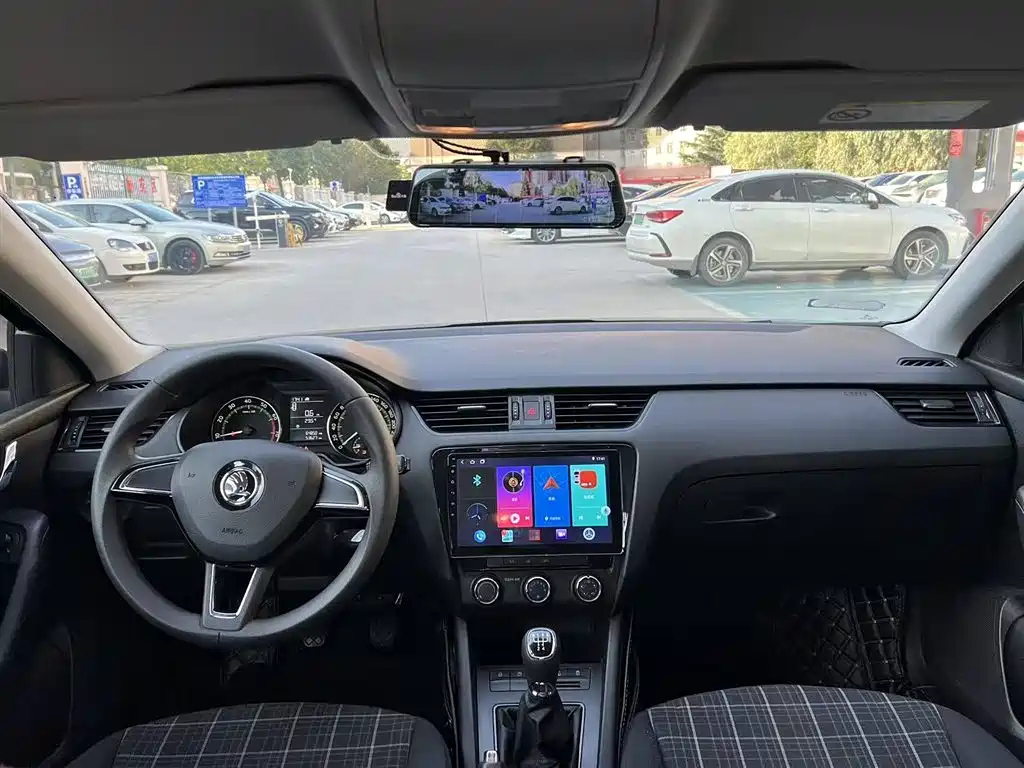 SKODA OCTAVIA 2020