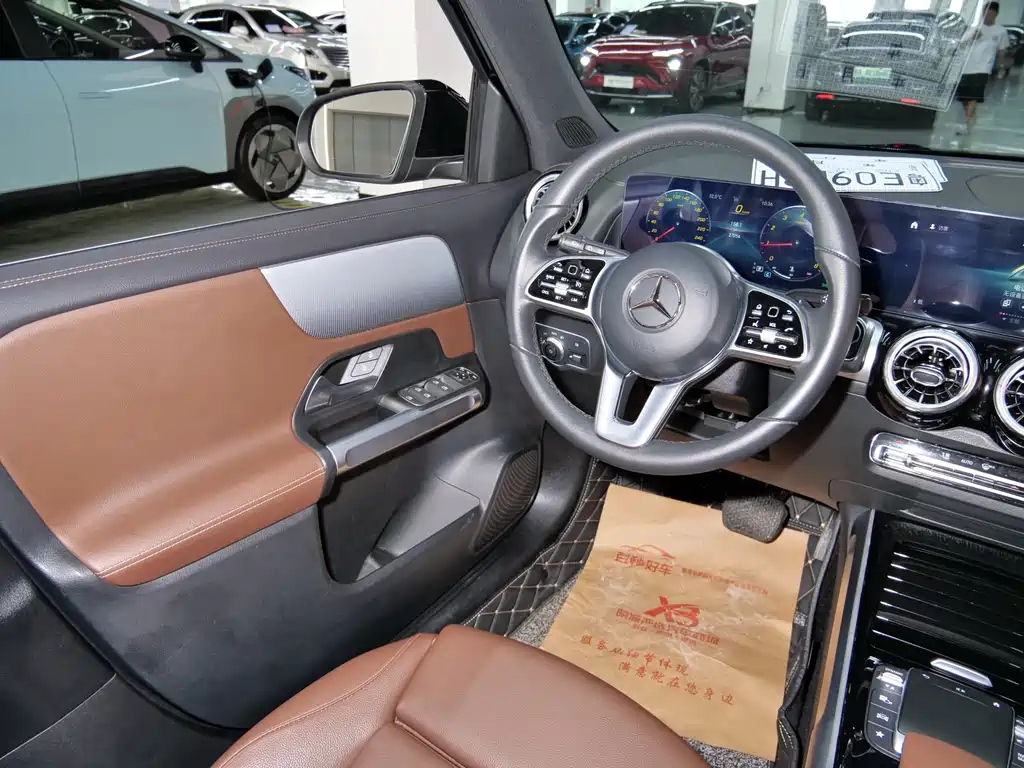MERCEDES BENZ GLB 2022