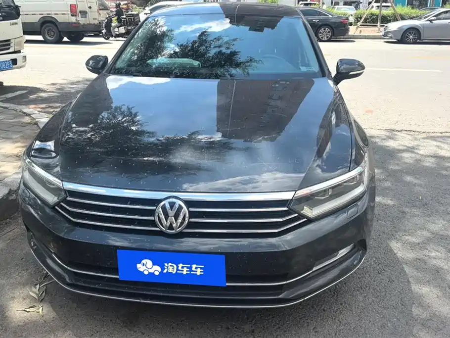 VOLKSWAGEN MAGOTAN 2018