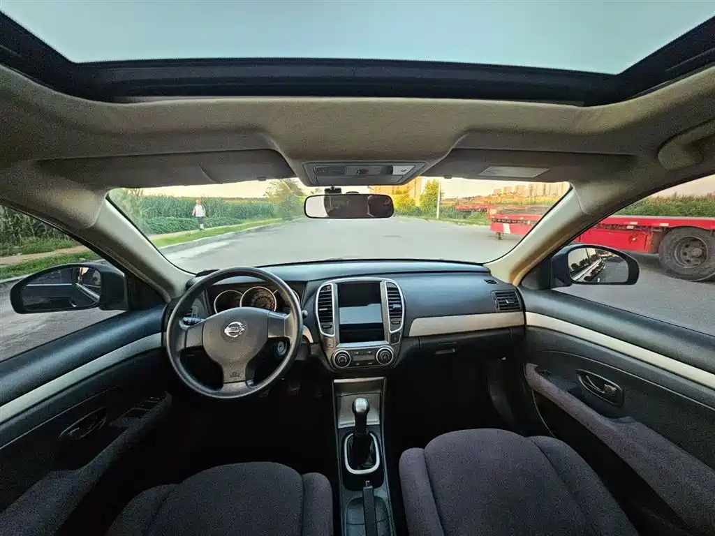 NISSAN SYLPHY 2016