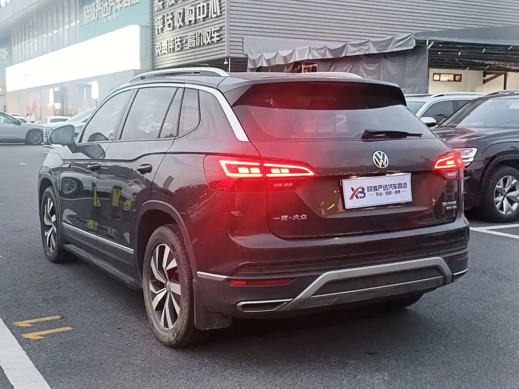 VOLKSWAGEN TAYRON 2020