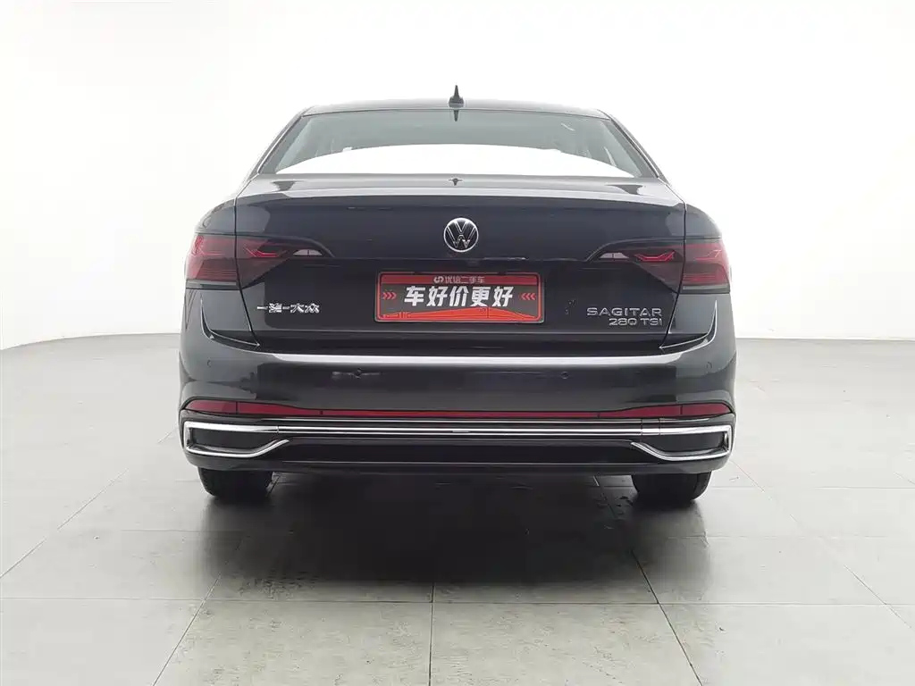 VOLKSWAGEN SAGITAR 2022