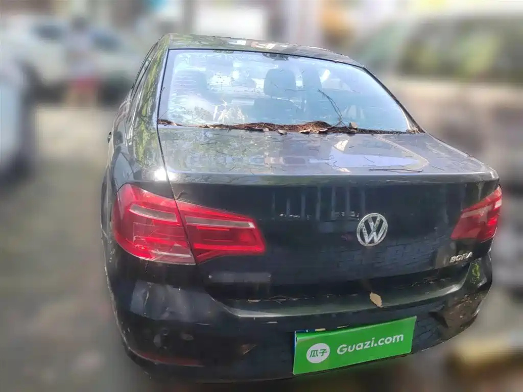 VOLKSWAGEN BORA 2014
