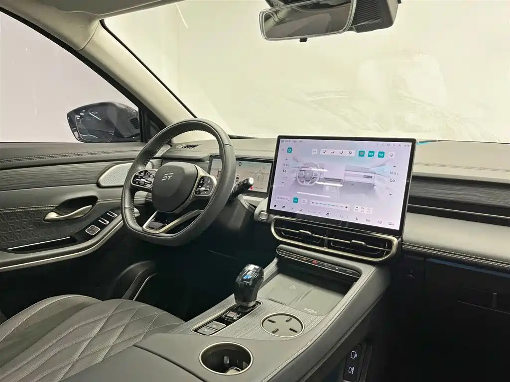 JETOUR SHANHAI L9 2025