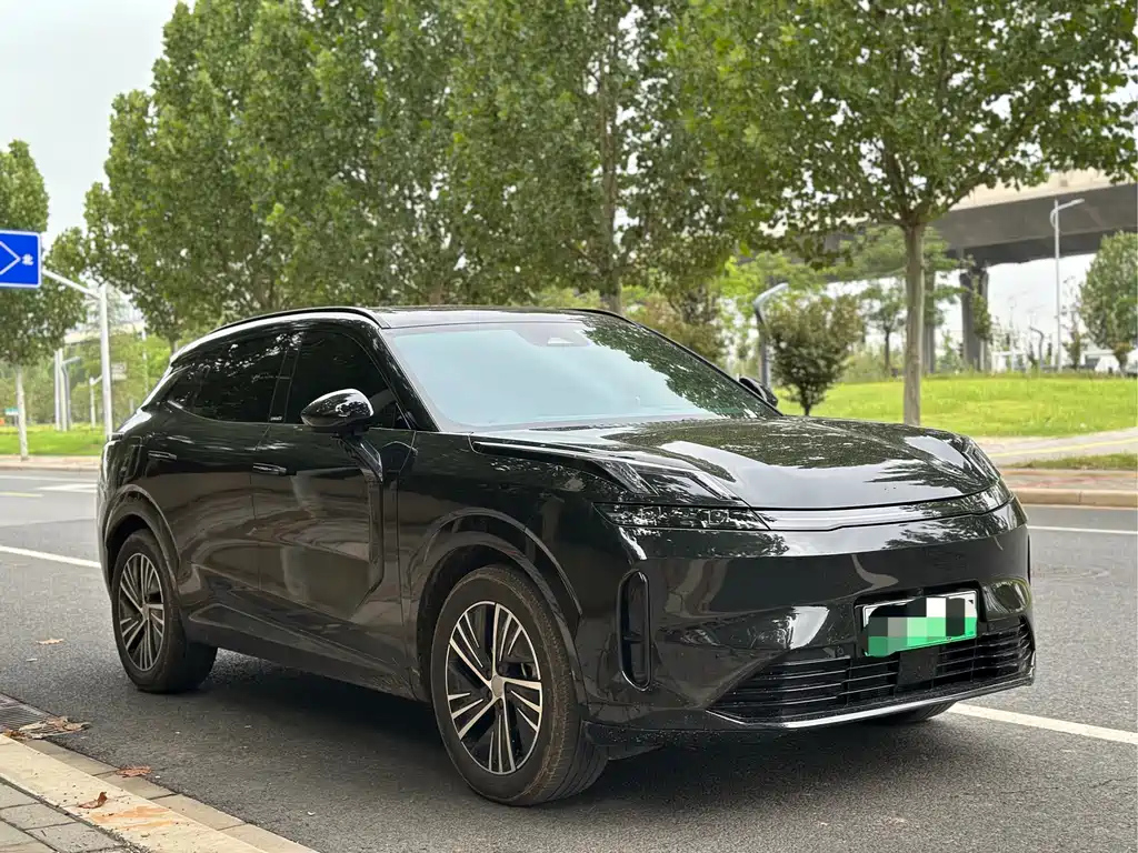 LYNK&CO 08 NEW ENERGY 2023