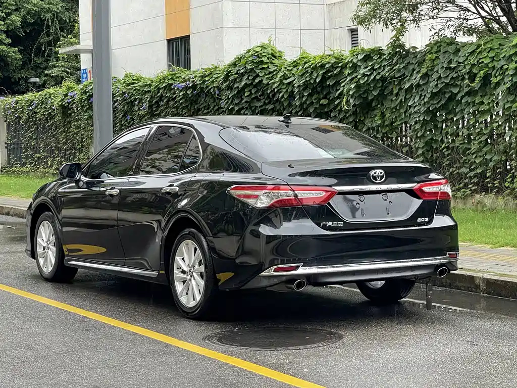 TOYOTA CAMRY 2023