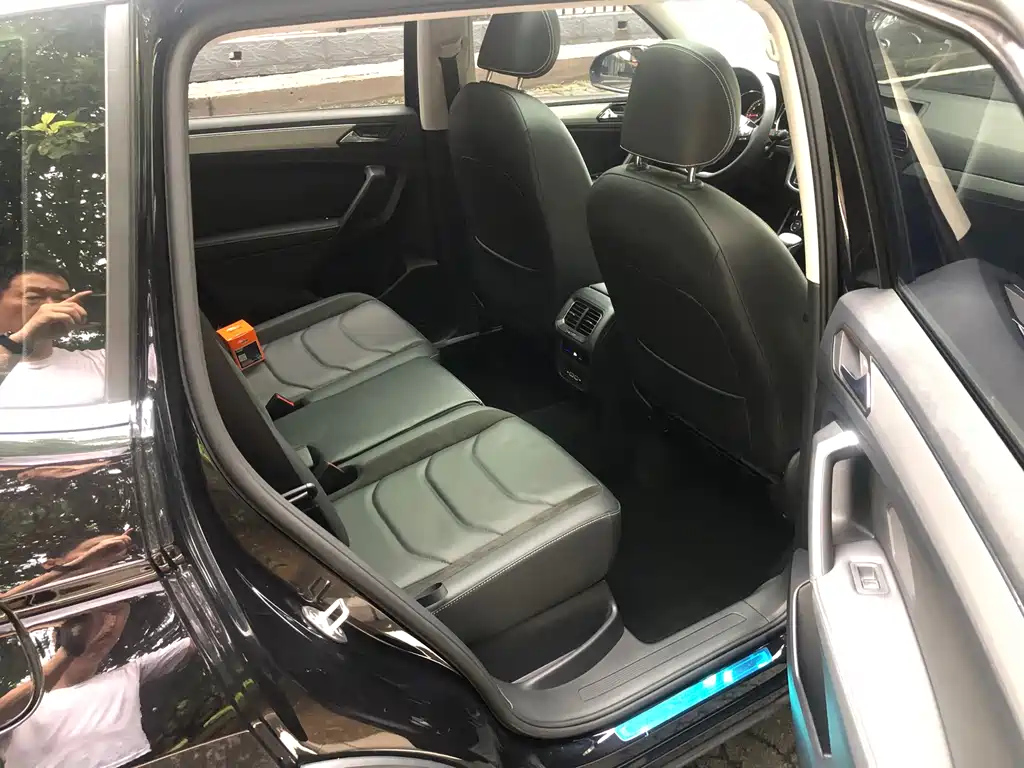 VOLKSWAGEN TIGUAN L 2017