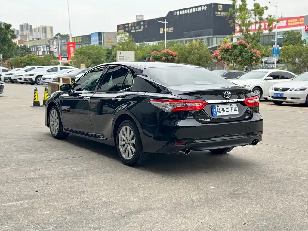 TOYOTA CAMRY 2019