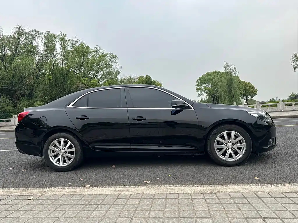 CHEVROLET MALIBU 2015