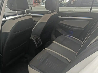 VOLKSWAGEN GOLF  2021 YEAR 200TSI DSG PRO 2021