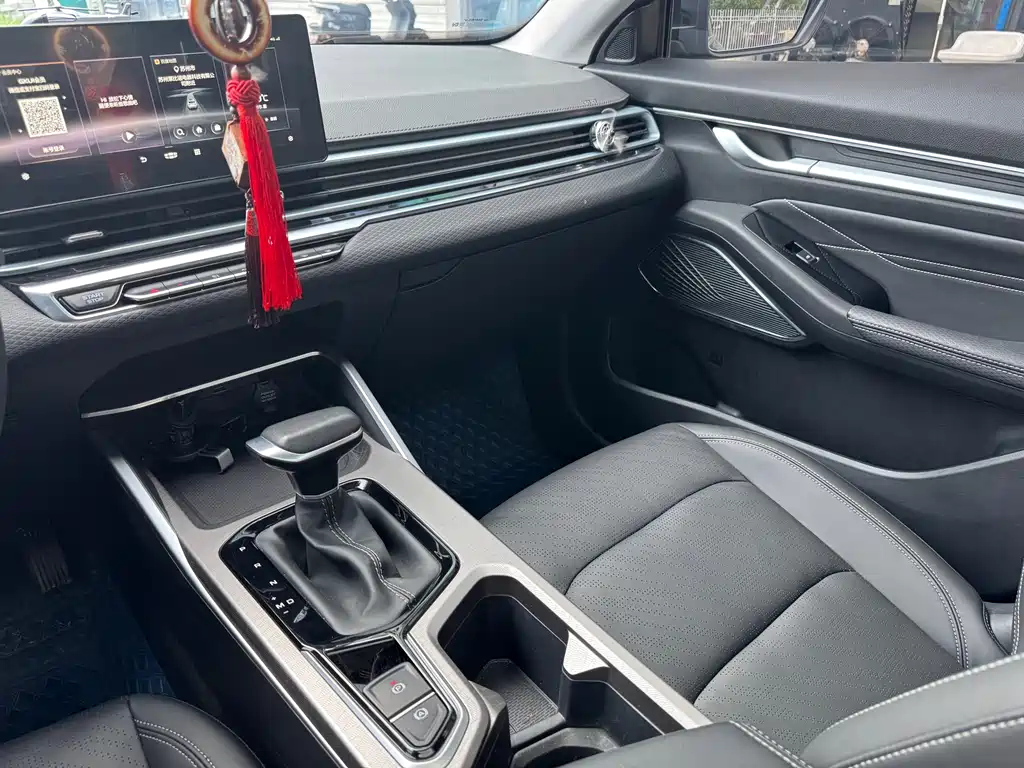 GEELY AUTO EMGRAND 2022