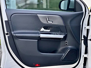 MERCEDES BENZ EQA  2022 YEAR EQA 260 2022