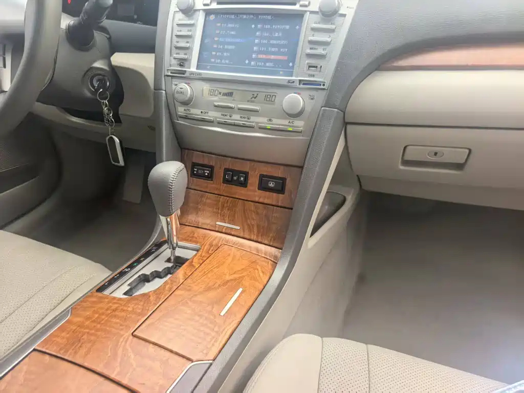 TOYOTA CAMRY 2009