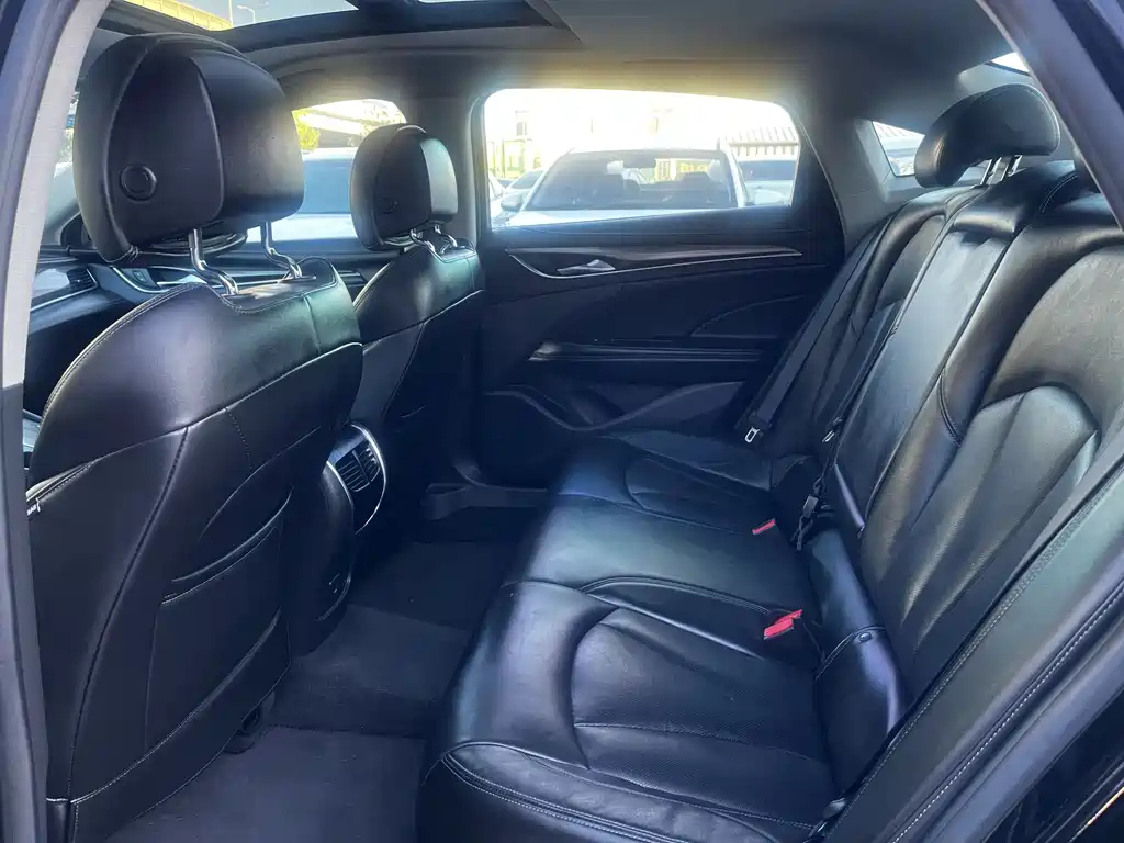 BUICK LACROSSE 2018