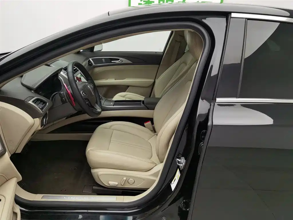 LINCOLN MKZ 2019