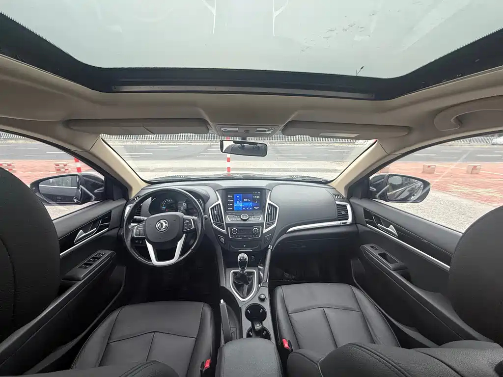 DONGFENG AEOLUS AX7 2015