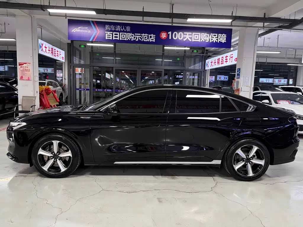 FORD MONDEO 2024