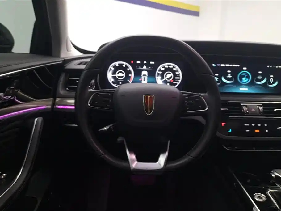 HONGQI HS5 2022