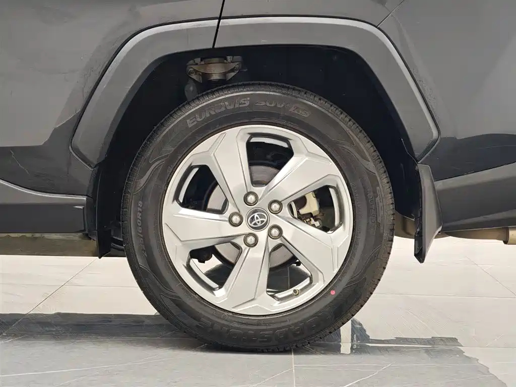 TOYOTA RAV4 RONGFANG 2020