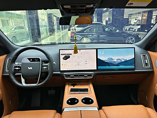 LI AUTO L8  2023 YEAR PRO 2023