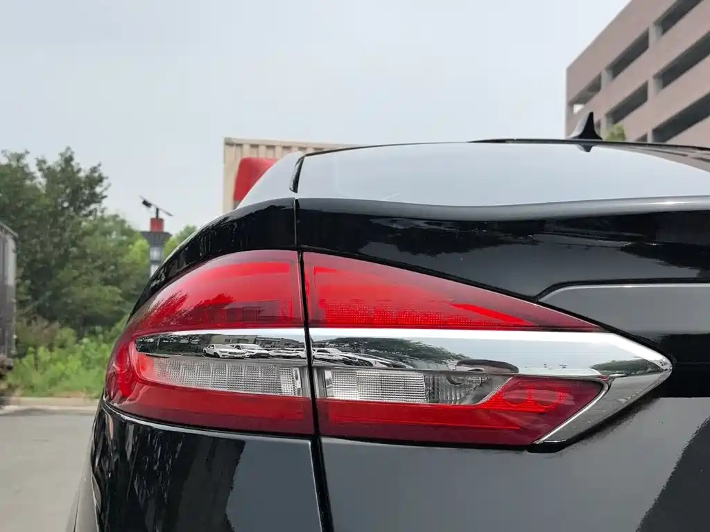 FORD MONDEO 2020