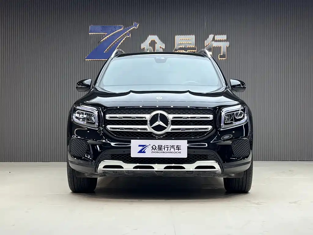 MERCEDES BENZ GLB 2024