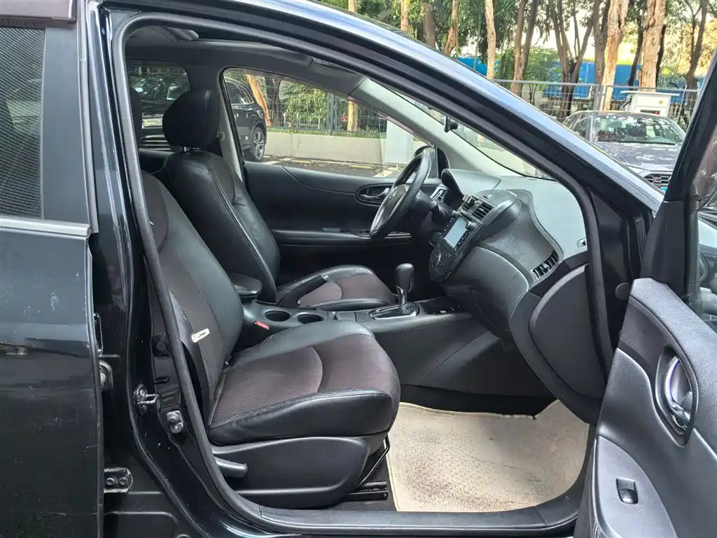 NISSAN TIIDA TIIDA 2012