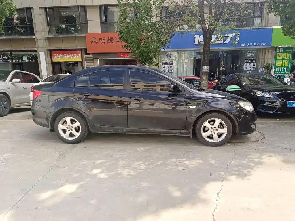 ROEWE 350 2012