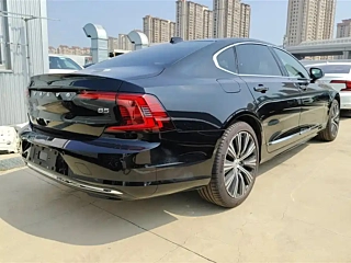 VOLVO S90  2025 YEAR B5  DELUXE EDITION 2025