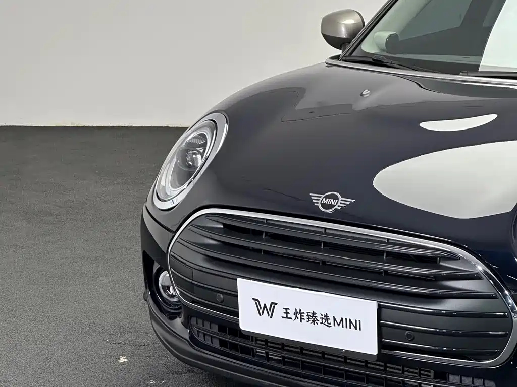MINI CLUBMAN 2023