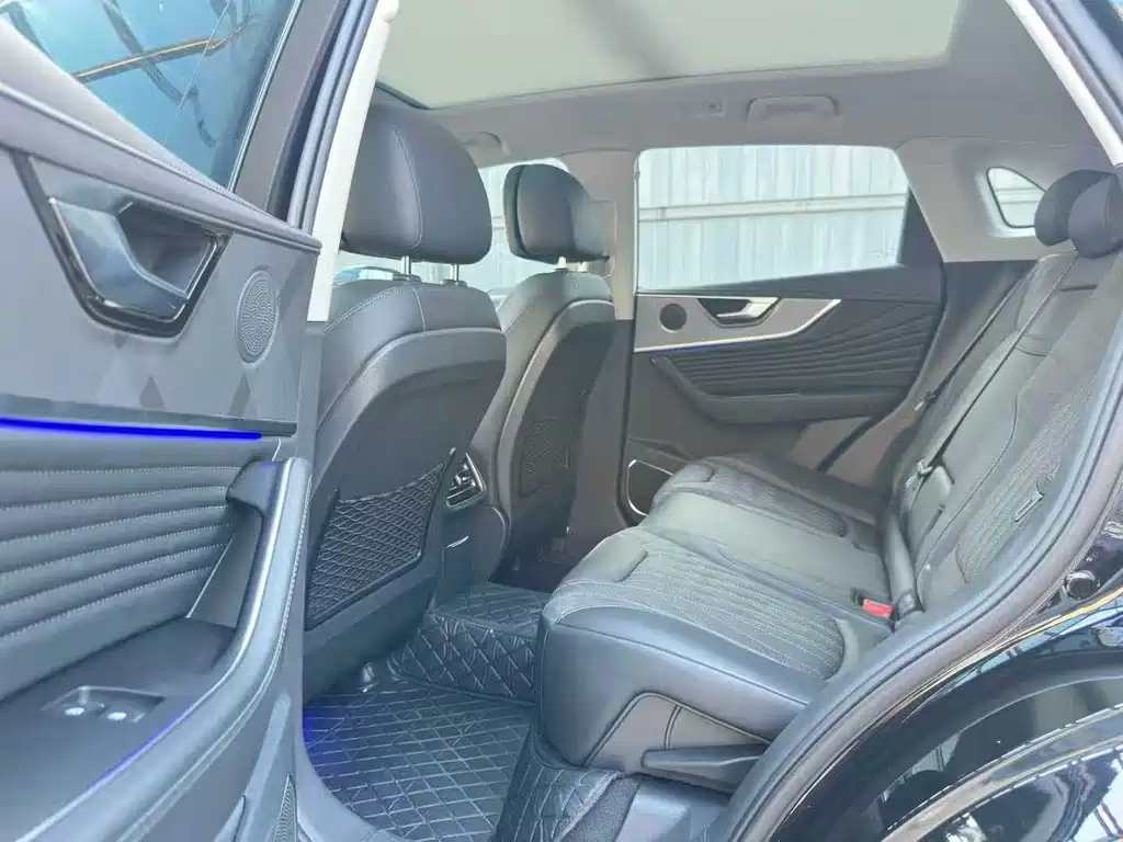 HONGQI HS5 2024