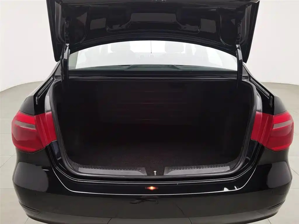 VOLKSWAGEN JETTA 2016