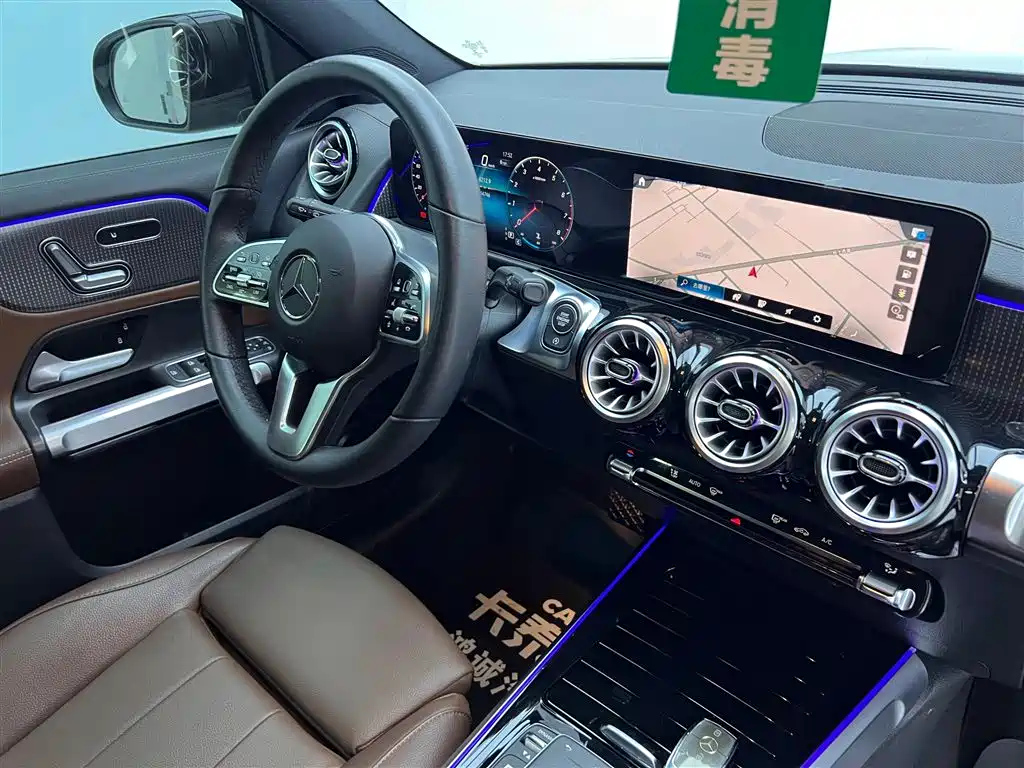 MERCEDES BENZ GLB 2022