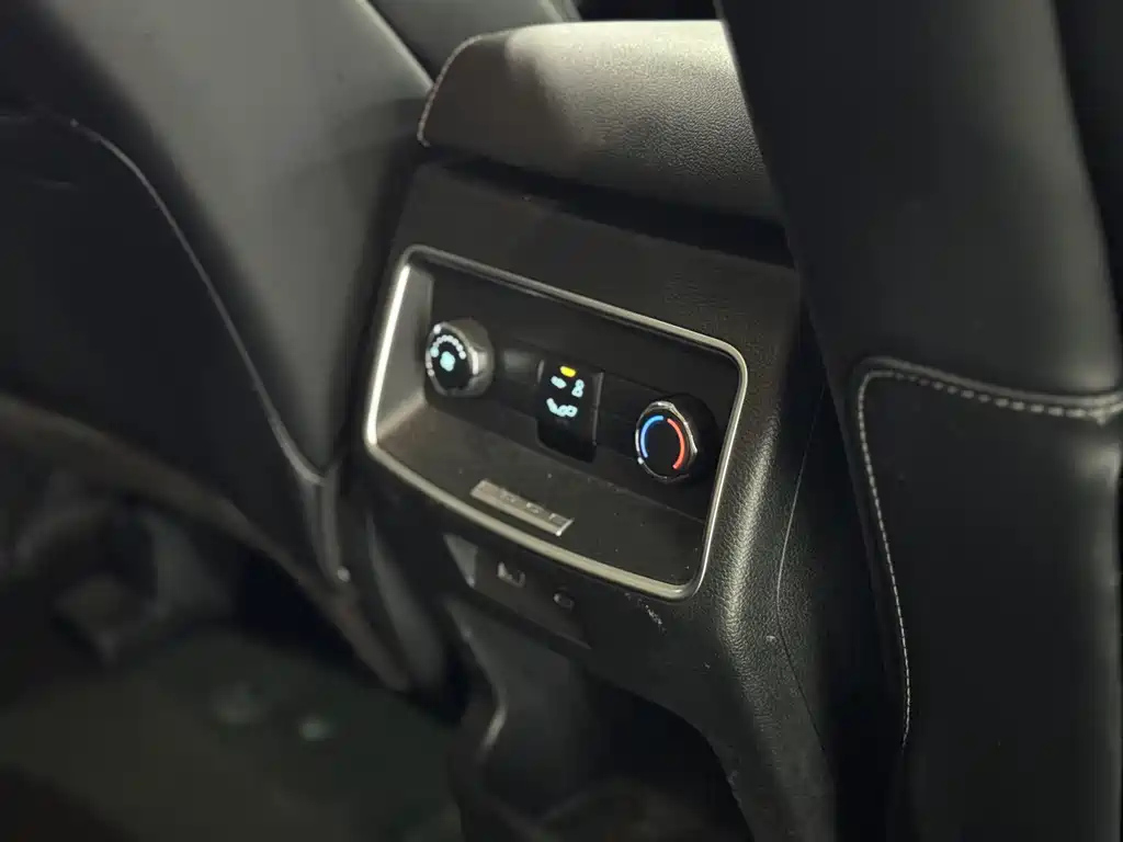 FORD EDGE 2021