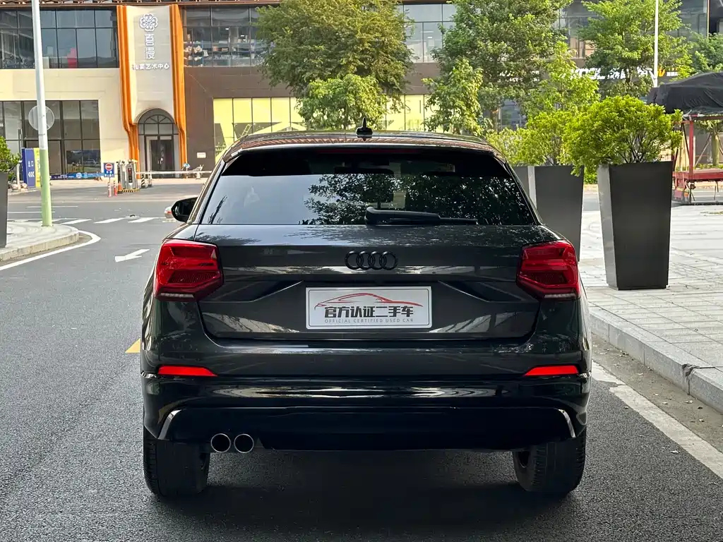 AUDI Q2L 2021