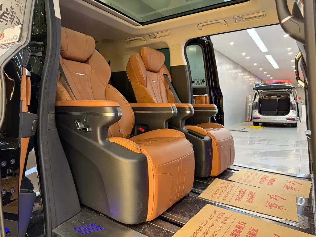 HONGQI HQ9 2023